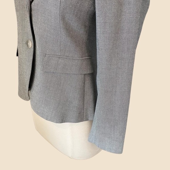 Theory Wool Fitted Blazer In Grey - Picture 3 of 11